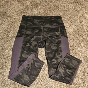 Fabletics 3/4 Length Camouflage Workout Leggings